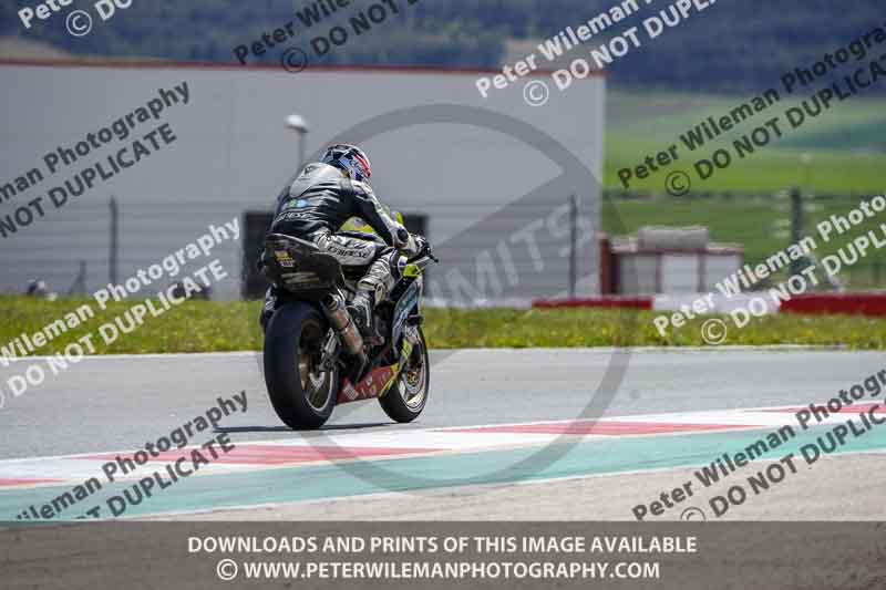 cadwell no limits trackday;cadwell park;cadwell park photographs;cadwell trackday photographs;enduro digital images;event digital images;eventdigitalimages;navarra;no limits trackdays;peter wileman photography;racing digital images;trackday digital images;trackday photos